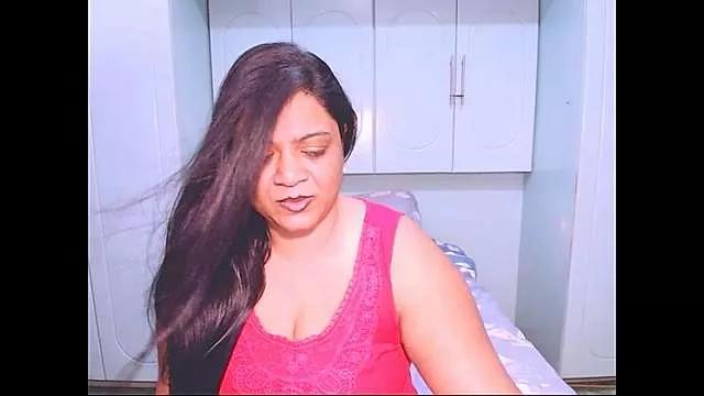 IndianDelia from StripChat