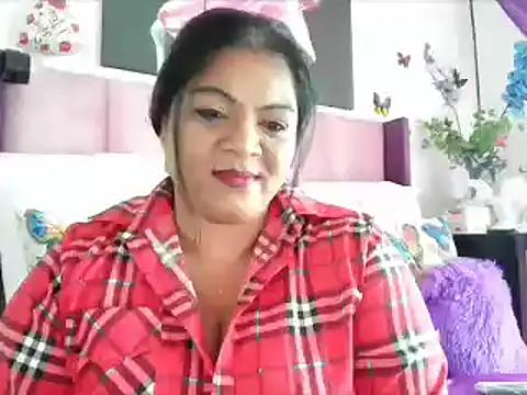 IndianDelia from StripChat