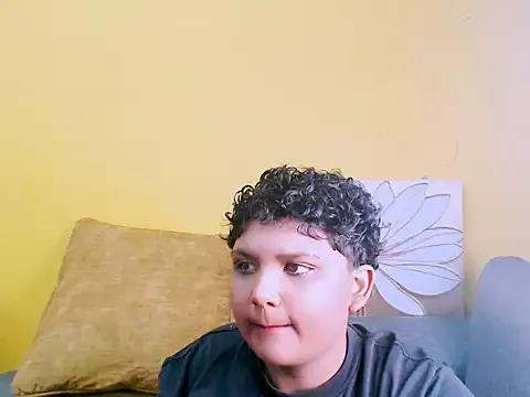 IndianFoxyXXX from StripChat is Freechat