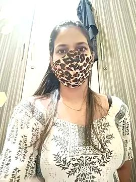 indianliza from StripChat