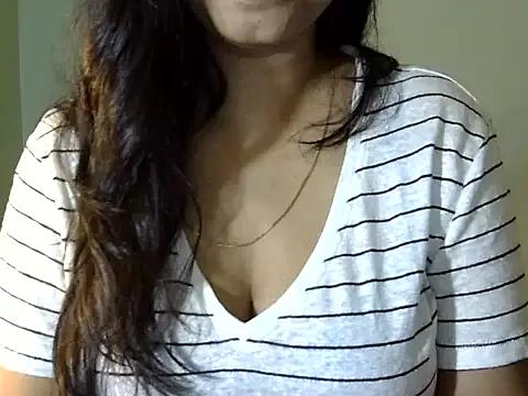 indianninza from StripChat