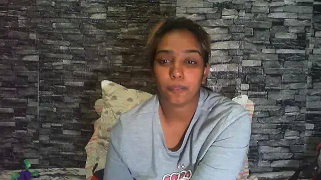 Indiasfantasy_ from StripChat