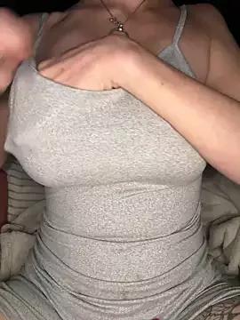 indie-rayne from StripChat