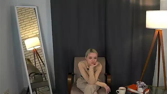 IraYounce webcams show profile image 