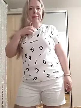 Irina3718 from StripChat