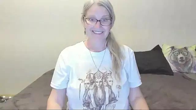 irinamaux from StripChat