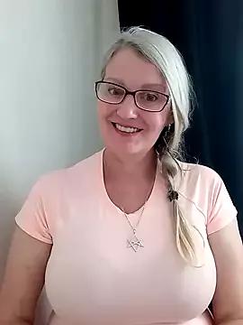 irinamaux from StripChat