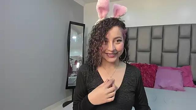 IrinaSweett from StripChat