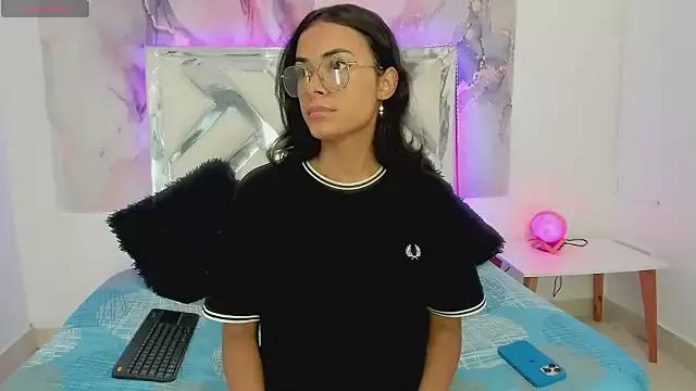 iris_gray_ from StripChat