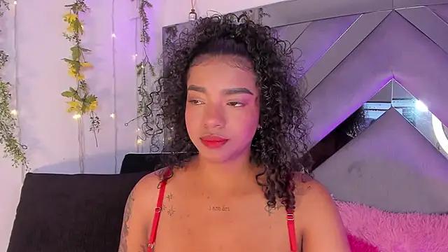 Iris_hott1 from StripChat