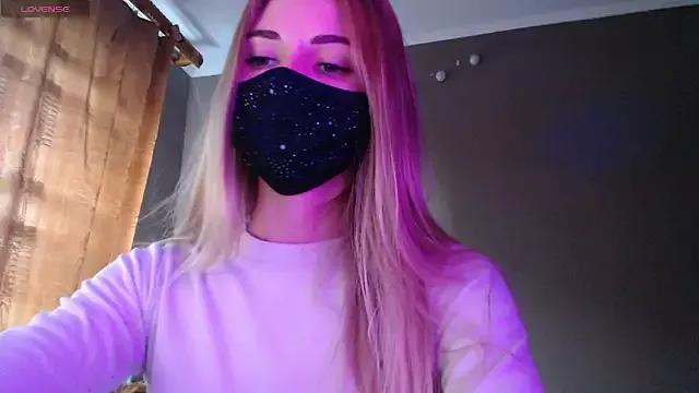 Iris_lave from StripChat is Freechat