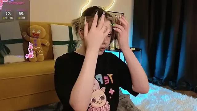 Iris_lolly from StripChat