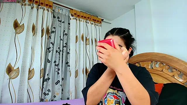 iris_mandarine from StripChat