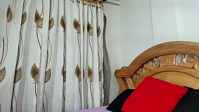 Iris_mandarine webcams show profile image 