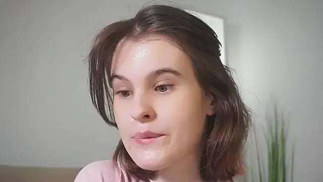 Iris_pure from StripChat