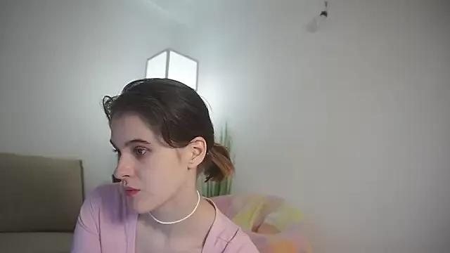 Iris_pure from StripChat