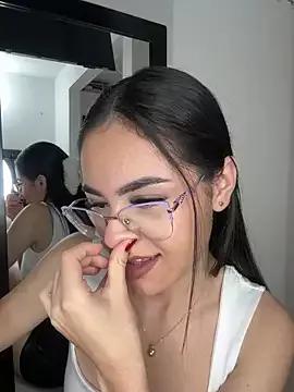 IrisBrowm from StripChat