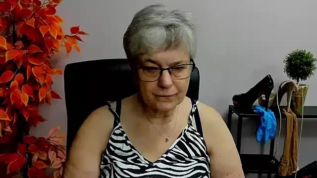 IrisDream from StripChat
