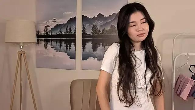 IrisHemani from StripChat