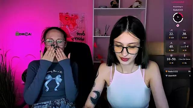 isa_luxury from StripChat is Freechat