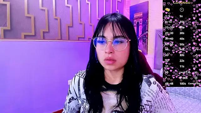 isa_pearson from StripChat is Freechat
