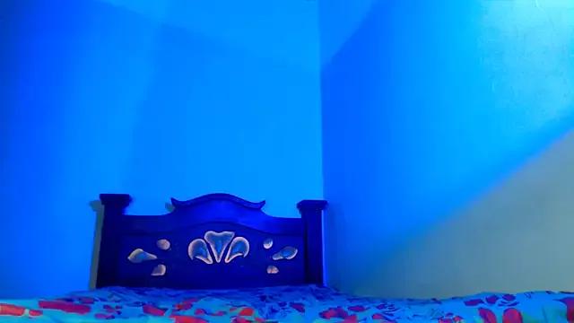 isaaclatino from StripChat is Freechat