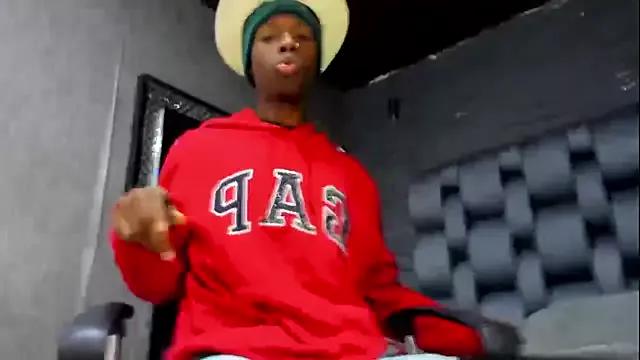isaak_montana from StripChat
