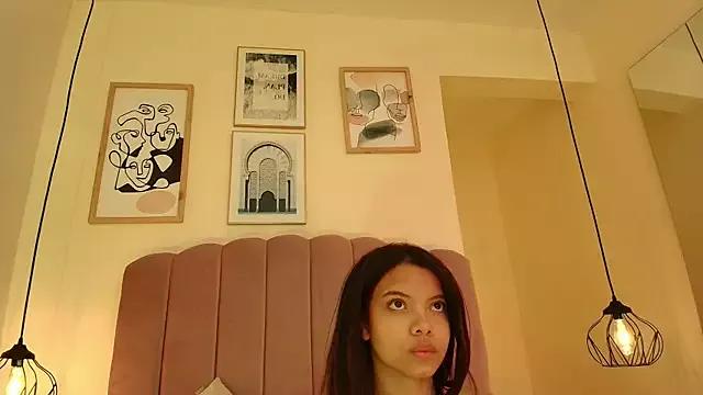 Isabelgh_ from StripChat is Freechat