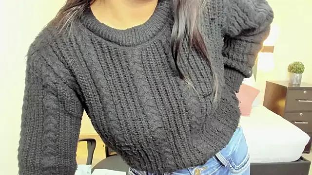 isabella_florez from StripChat is Freechat