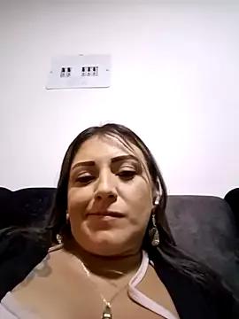 Isabellaa_Garcia_ from StripChat is Freechat