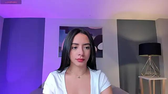 IsabellaMoreau from StripChat is Freechat