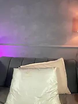 Isabellsmmith from StripChat is Freechat