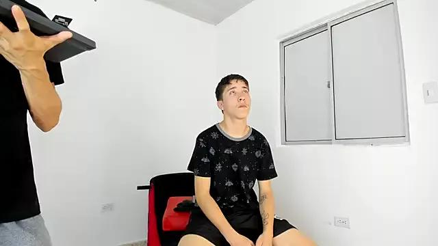 Isak_Millan webcams show profile image 