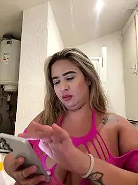 Isasexyxxx from StripChat