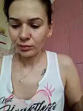 iSelena from StripChat is Freechat