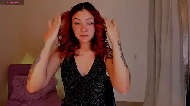 Isis-Blaze from StripChat is Freechat