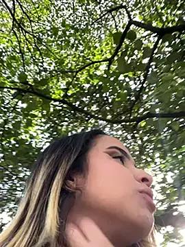 isis_lombardi from StripChat