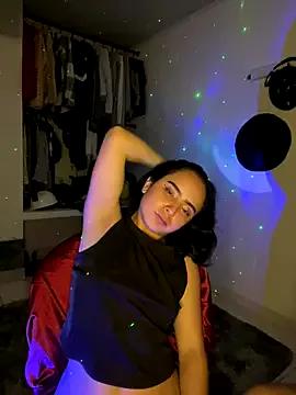 isis_lombardi from StripChat