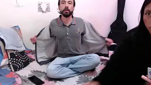 Discover our girls online shows and discover the company of countless livestreamers, with stunning shapes, sex toys and more.