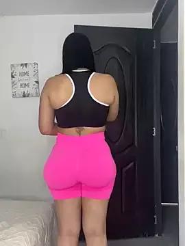 Discover our girls online shows and discover the company of countless livestreamers, with stunning shapes, sex toys and more.