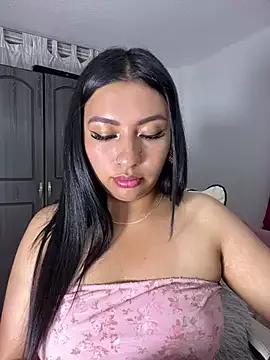 Issa_Santana from StripChat is Freechat