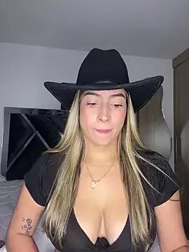 Issabela_G1 from StripChat