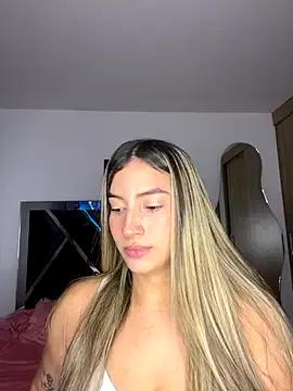 Issabela_G1 webcams show profile image 