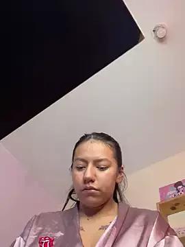Ivann4 on StripChat