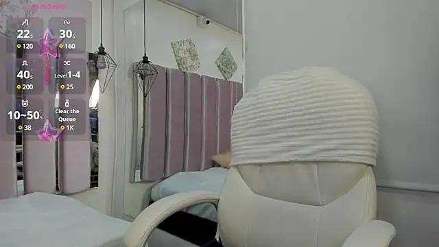 Ivi_braze from StripChat