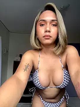 Photos of IvoryKath from StripChat is Freechat