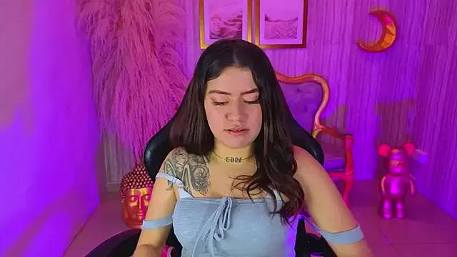 ivy_lodge_s from StripChat is Freechat
