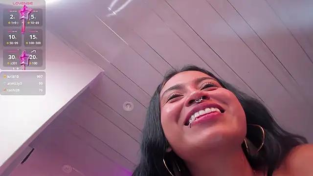 Ivyy_Moon_ from StripChat