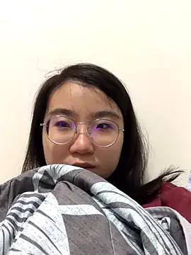 J890211 webcams show profile image 