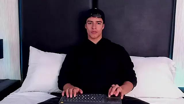 JacobBikerr from StripChat is Freechat